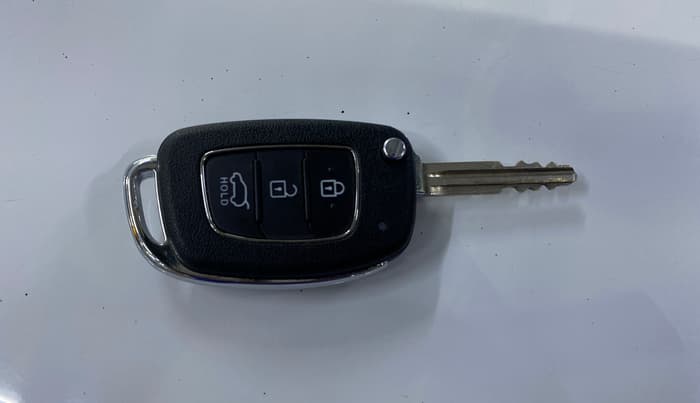 2018 Hyundai Creta E PLUS 1.6 PETROL, Petrol, Manual, 58,909 km, Key Close Up