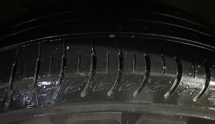 2018 Hyundai Creta E PLUS 1.6 PETROL, Petrol, Manual, 58,909 km, Left Front Tyre Tread