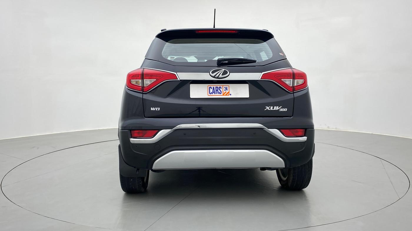 2021 Mahindra XUV300 1.2 W8 OPT, Petrol, Manual, 10,767 km, Back/Rear