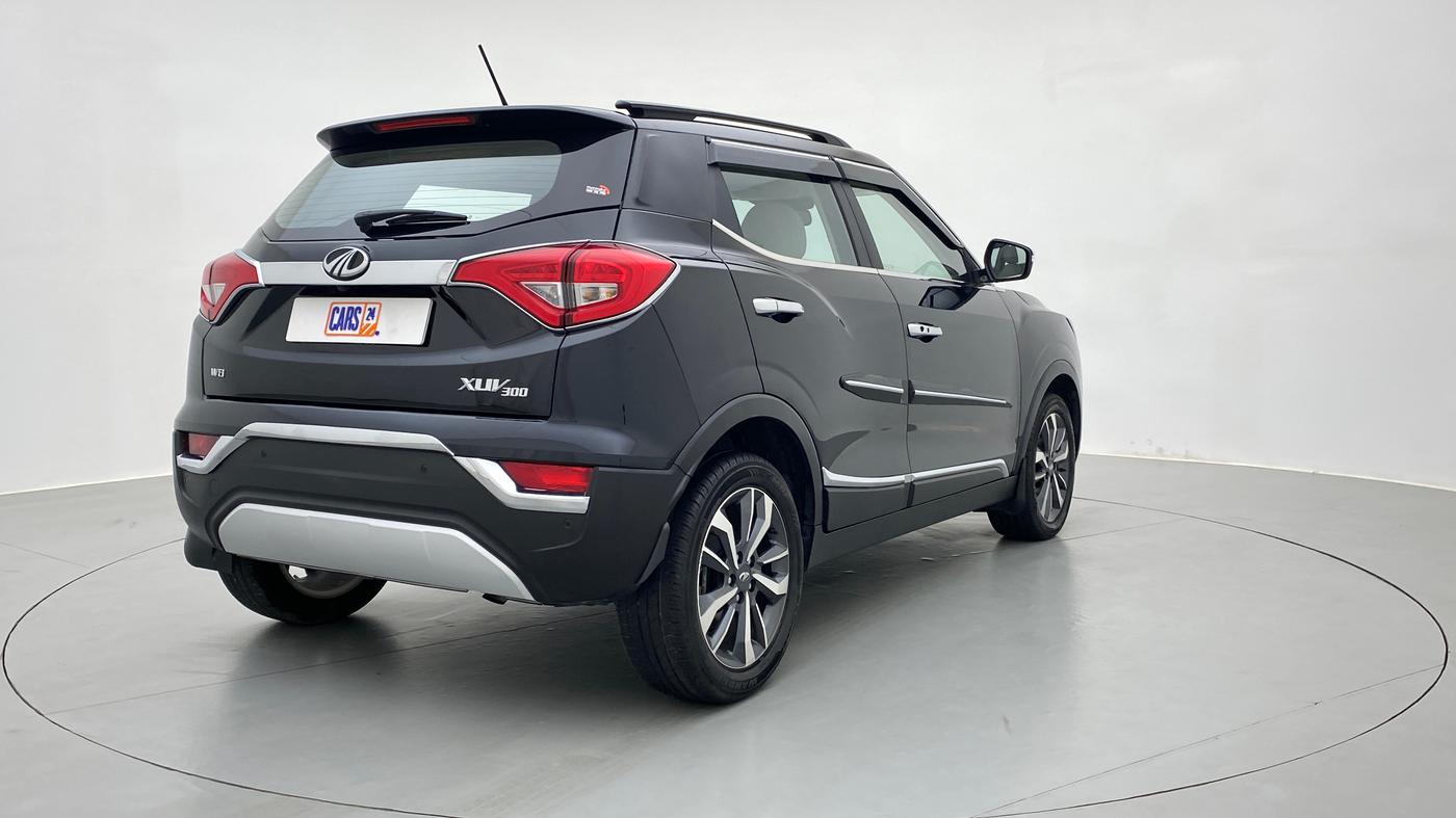 2021 Mahindra XUV300 1.2 W8 OPT, Petrol, Manual, 10,767 km, Right Back Diagonal