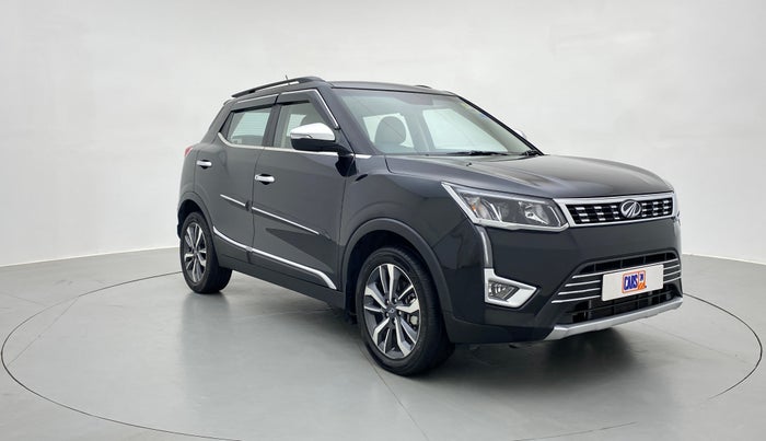 2021 Mahindra XUV300 1.2 W8 OPT, Petrol, Manual, 10,767 km, Right Front Diagonal
