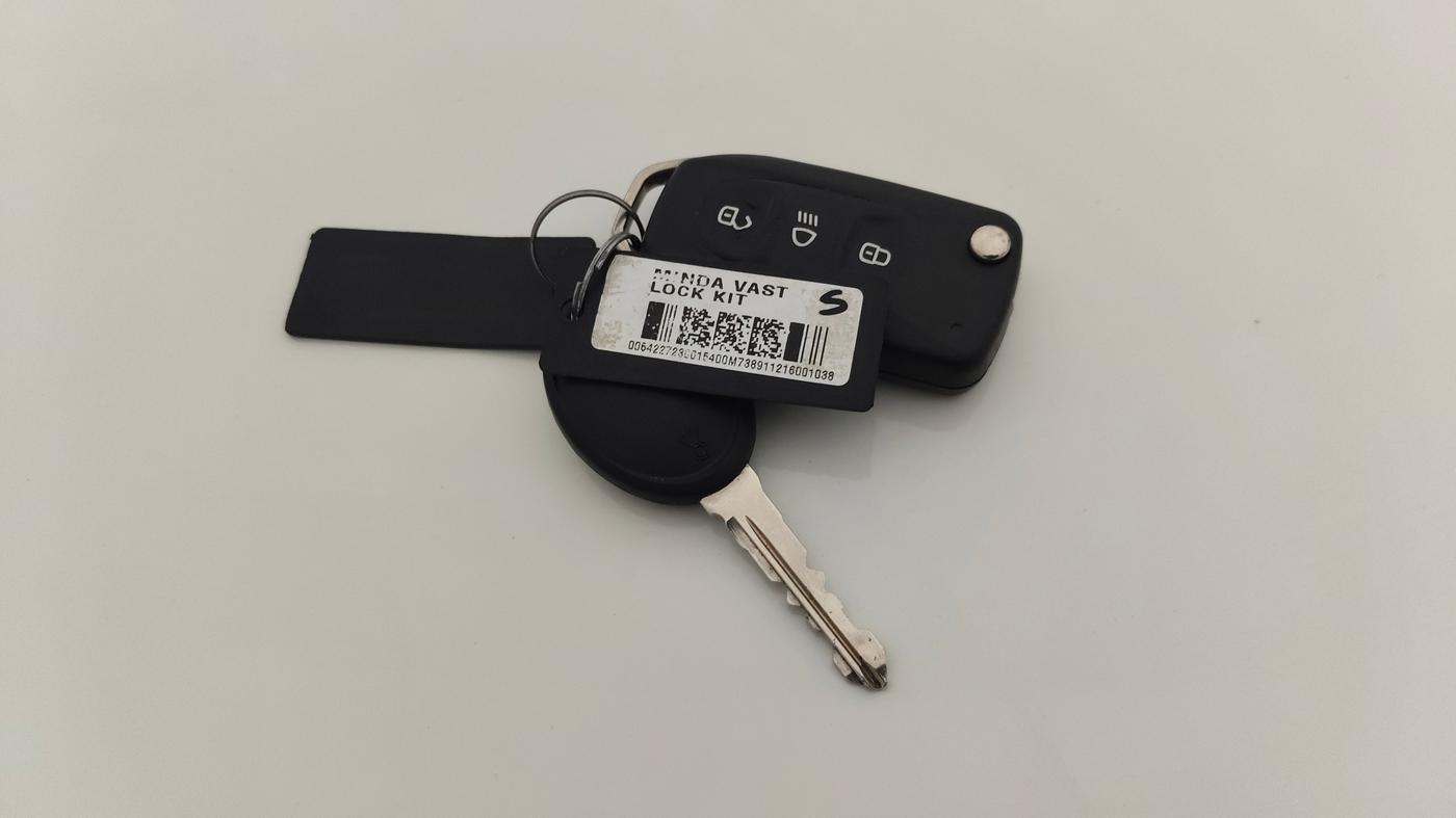 2017 Tata Zest XMS PETROL, Petrol, Manual, 72,663 km, Key Close Up