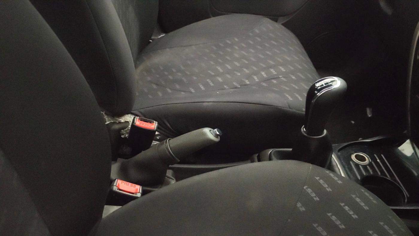 2017 Tata Zest XMS PETROL, Petrol, Manual, 72,663 km, Gear Lever