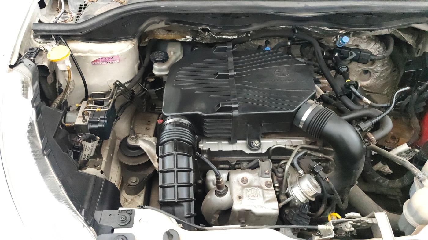 2017 Tata Zest XMS PETROL, Petrol, Manual, 72,663 km, Engine View - Right