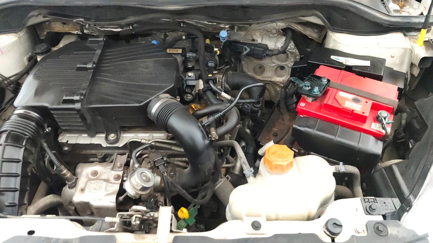 2017 Tata Zest XMS PETROL, Petrol, Manual, 72,663 km, Engine View - Left