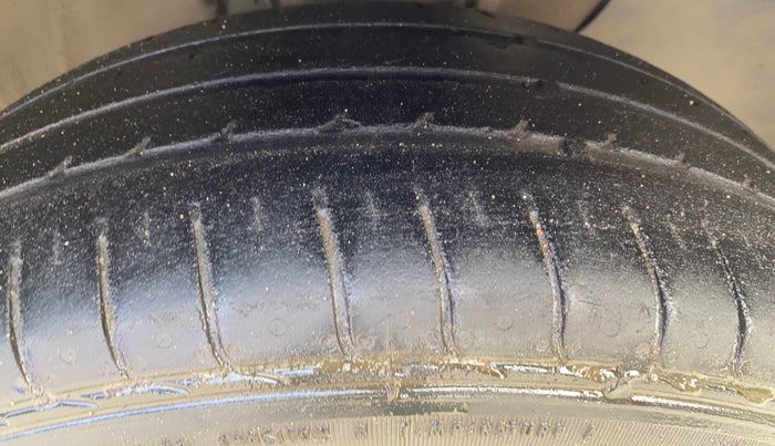 2019 Hyundai Elite i20 MAGNA PLUS 1.2, Petrol, Manual, 36,468 km, Right Front Tyre Tread