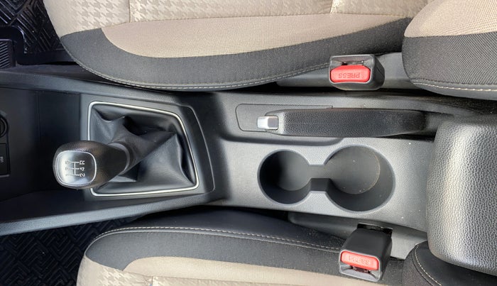 2019 Hyundai Elite i20 MAGNA PLUS 1.2, Petrol, Manual, 36,468 km, Gear Lever