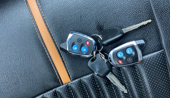 2018 Maruti Alto K10 VXI, Petrol, Manual, 79,156 km, Key Close Up