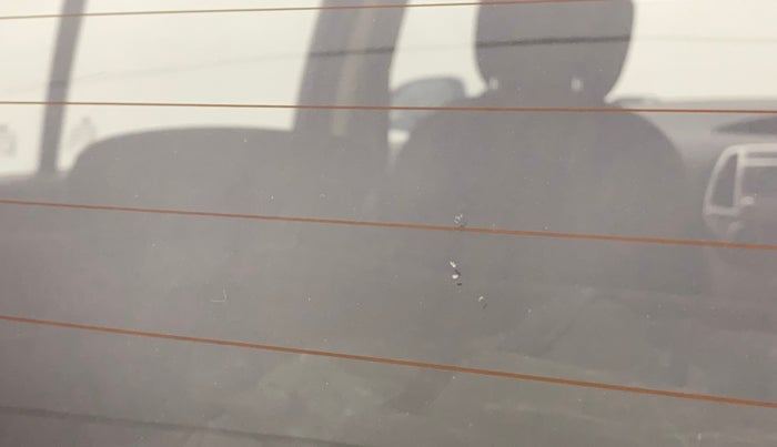 2012 Hyundai i20 SPORTZ 1.2, Petrol, Manual, 81,496 km, Rear windshield - Minor spot on windshield