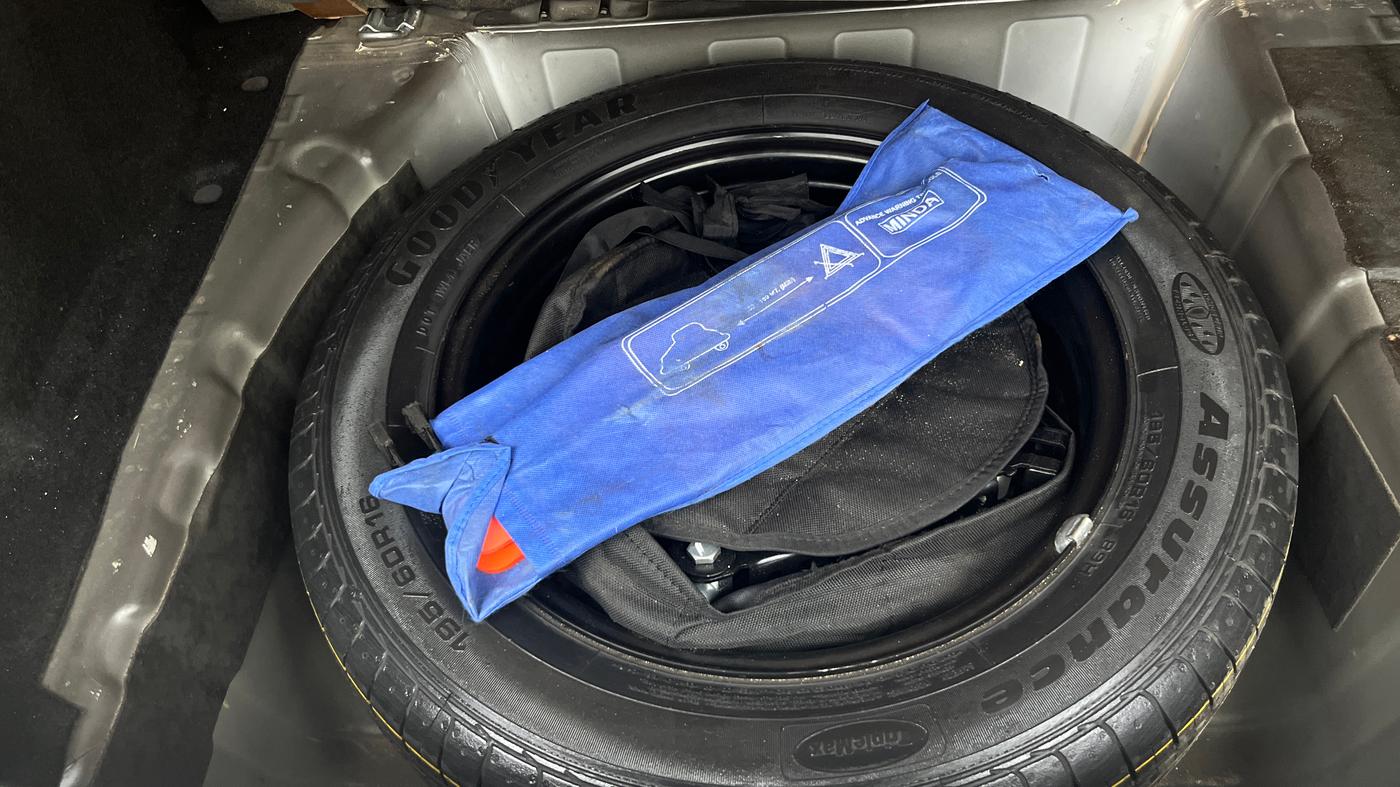 2021 Tata NEXON XZ PLUS (O) PETROL DARK EDITION, Petrol, Manual, 73,349 km, Spare Tyre