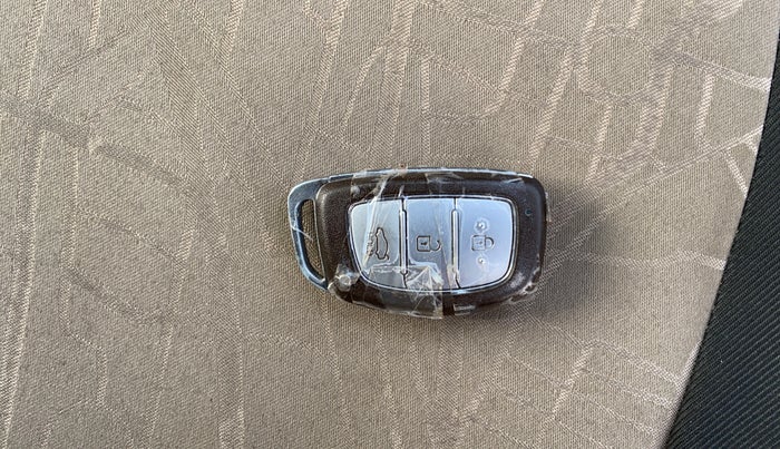 2018 Hyundai Grand i10 ASTA 1.2 KAPPA VTVT, Petrol, Manual, 34,002 km, Key Close Up