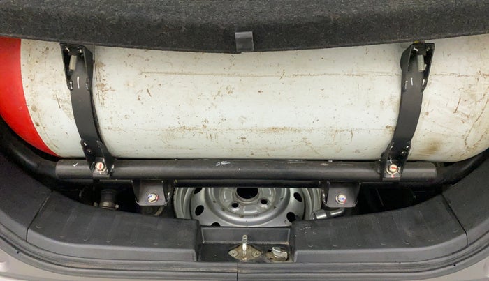 2014 Maruti Wagon R 1.0 LXI CNG, CNG, Manual, 58,461 km, Boot Inside