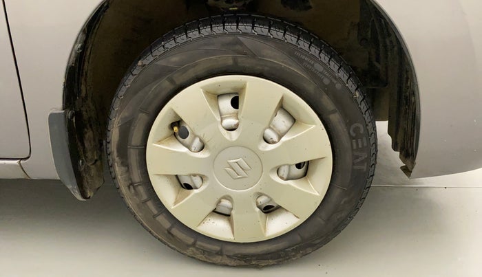 2014 Maruti Wagon R 1.0 LXI CNG, CNG, Manual, 58,461 km, Right Front Wheel
