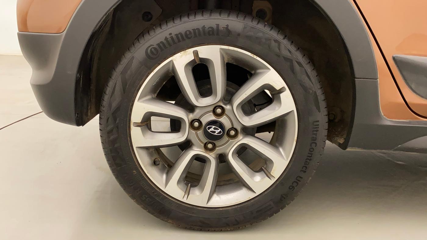2016 Hyundai i20 Active 1.2 SX, Petrol, Manual, 78,940 km, Right Rear Wheel