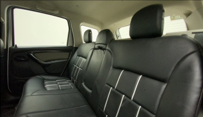 2015 Renault Duster RXL PETROL, Petrol, Manual, 68,478 km, Right Side Rear Door Cabin