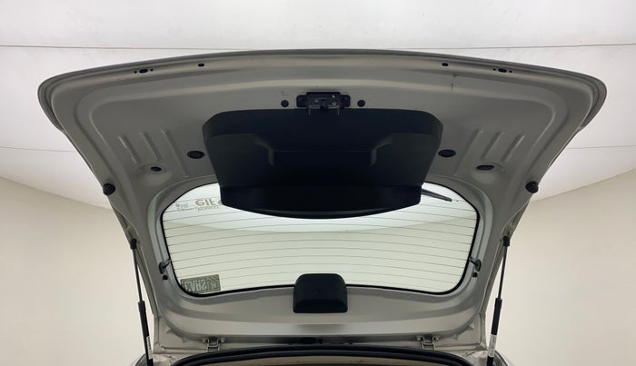2015 Renault Duster RXL PETROL, Petrol, Manual, 68,478 km, Boot Door Open