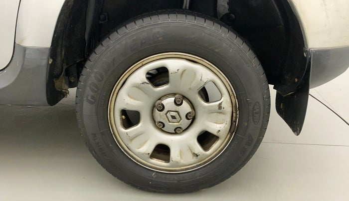 2015 Renault Duster RXL PETROL, Petrol, Manual, 68,478 km, Left Rear Wheel