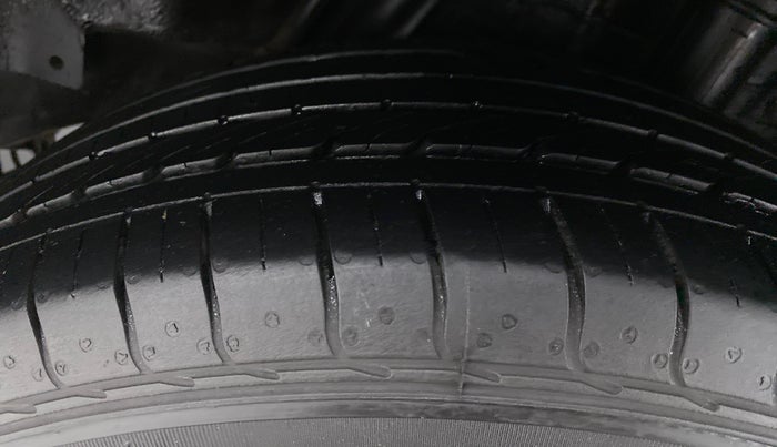 2021 Honda WR-V 1.2 i-VTEC VX MT, Petrol, Manual, 22,828 km, Left Rear Tyre Tread