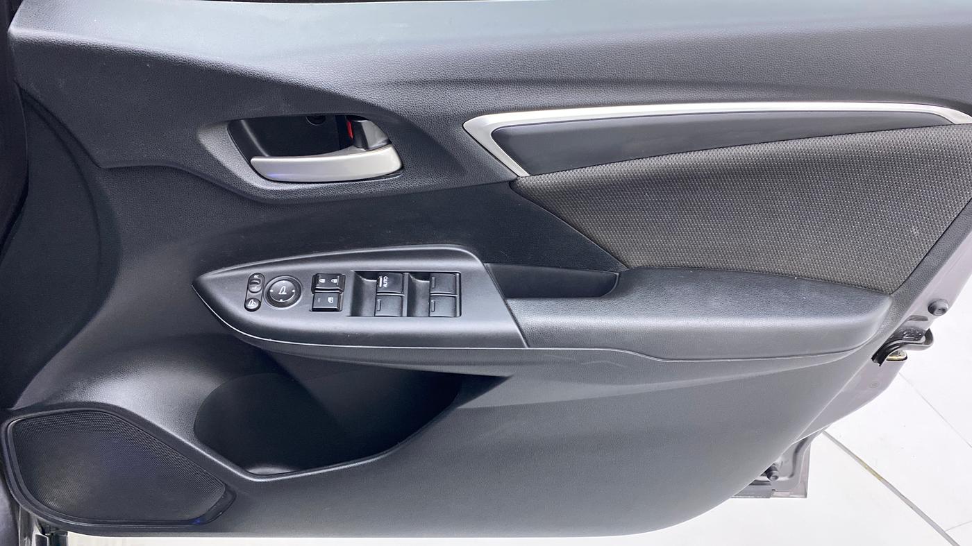 2021 Honda WR-V 1.2 i-VTEC VX MT, Petrol, Manual, 22,828 km, Driver Side Door Panels Control