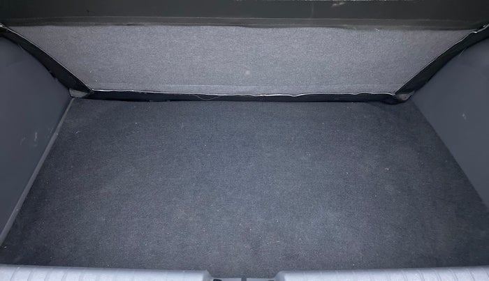 2021 Hyundai GRAND I10 NIOS MAGNA 1.2 MT, Petrol, Manual, 10,128 km, Boot Inside