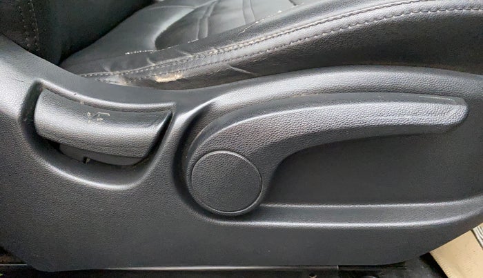 2019 Hyundai Creta SX AT 1.6 DIESEL, Diesel, Automatic, 94,329 km, Driver Side Adjustment Panel