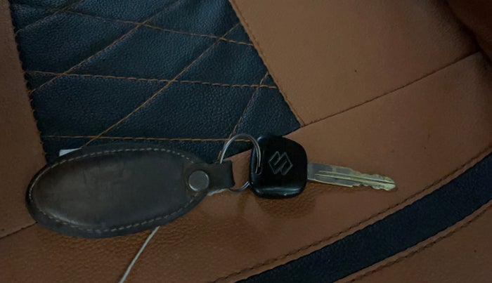 2018 Maruti Eeco 5 STR WITH A/C+HTR, Petrol, Manual, 56,107 km, Key Close Up