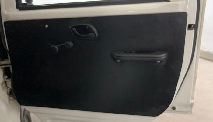 2018 Maruti Eeco 5 STR WITH A/C+HTR, Petrol, Manual, 56,107 km, Driver Side Door Panels Control