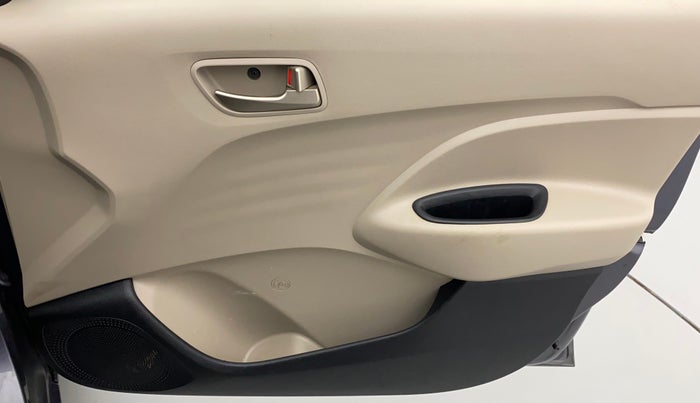 2019 Hyundai NEW SANTRO SPORTZ AMT, Petrol, Automatic, 40,930 km, Driver Side Door Panels Control