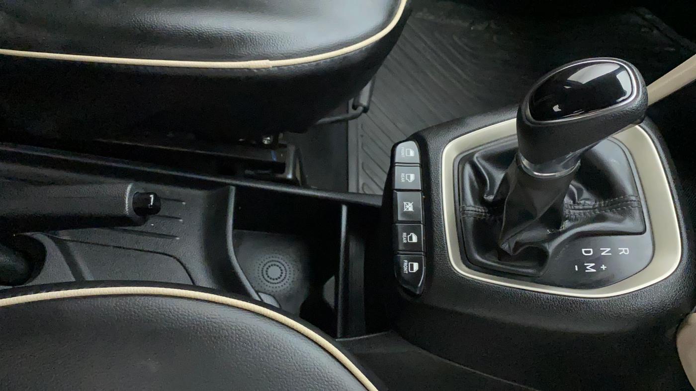 2019 Hyundai NEW SANTRO SPORTZ AMT, Petrol, Automatic, 40,930 km, Gear Lever