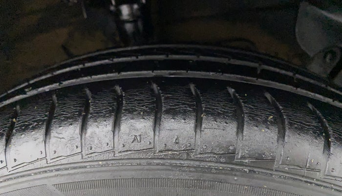 2019 Hyundai NEW SANTRO SPORTZ AMT, Petrol, Automatic, 40,930 km, Right Front Tyre Tread