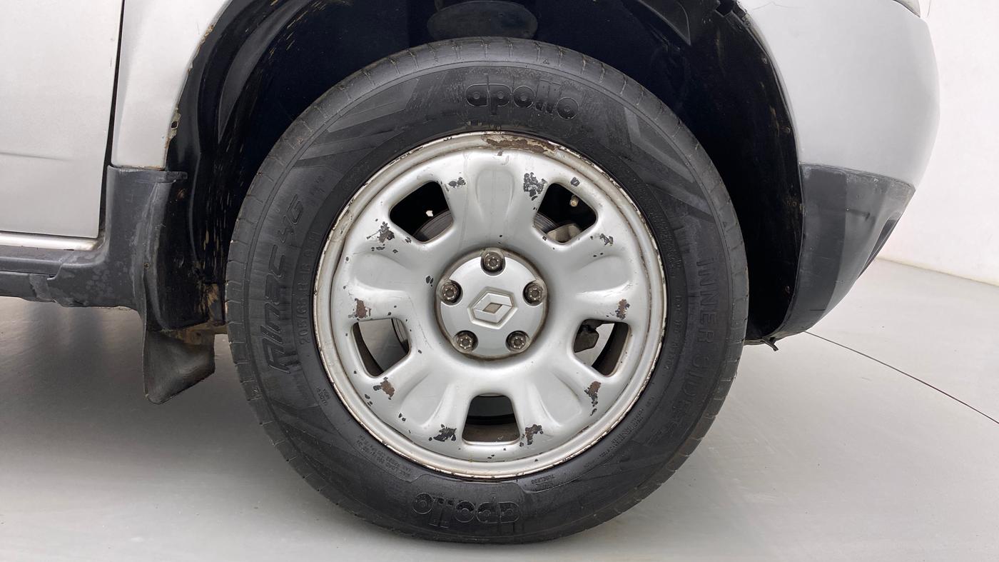 2012 Renault Duster 85 PS RXL DIESEL, Diesel, Manual, 68,555 km, Right Front Wheel