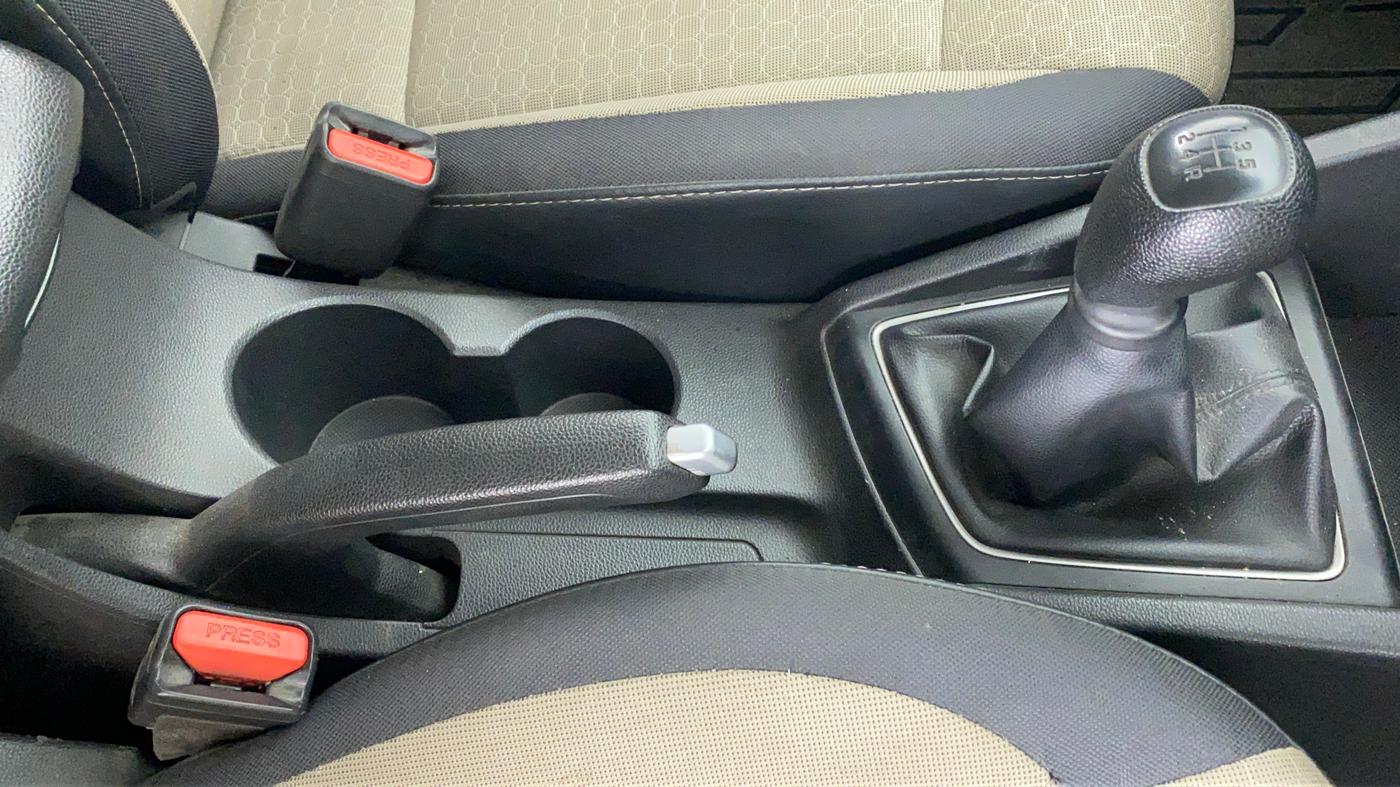 2015 Hyundai Elite i20 SPORTZ 1.2, Petrol, Manual, 62,192 km, Gear Lever