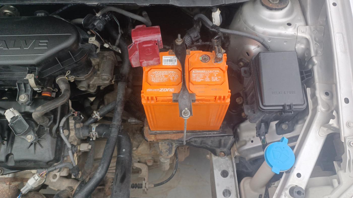 2015 Toyota Etios Liva G, Petrol, Manual, 83,141 km, Engine View - Left