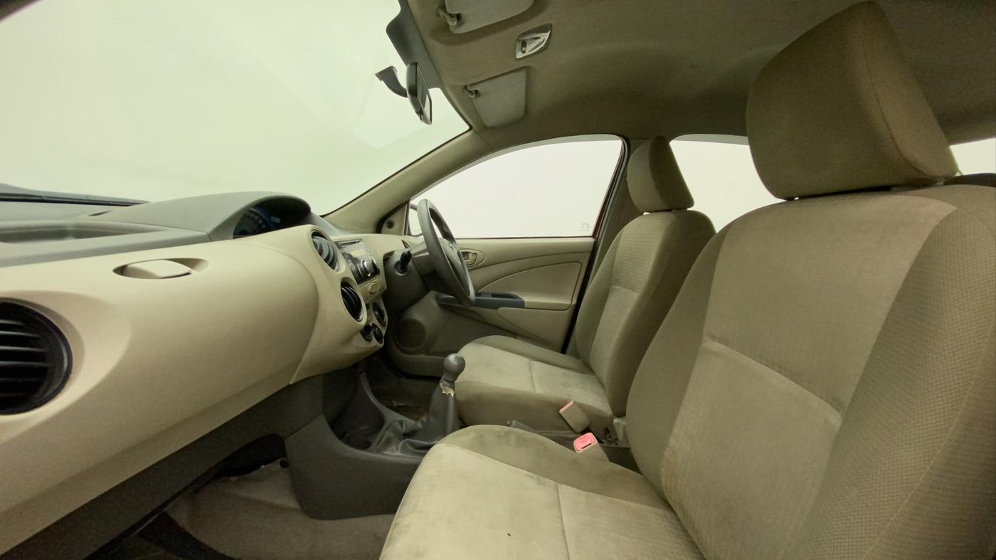 2014 Toyota Etios G, Petrol, Manual, 76,413 km, Right Side Front Door Cabin