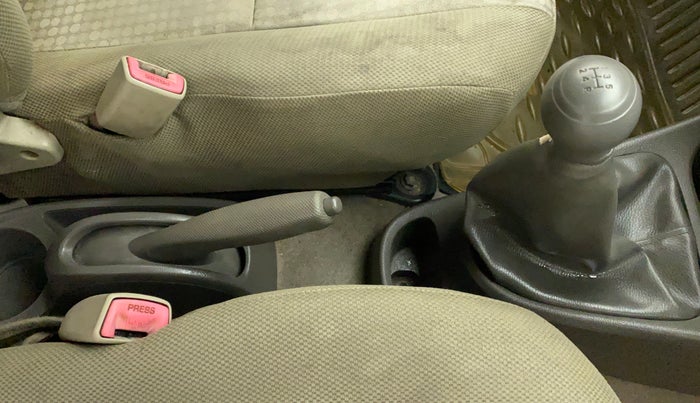 2014 Toyota Etios G, Petrol, Manual, 76,413 km, Gear Lever