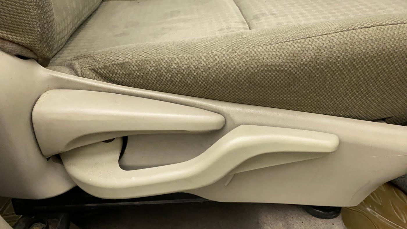 2014 Toyota Etios G, Petrol, Manual, 76,413 km, Driver Side Adjustment Panel