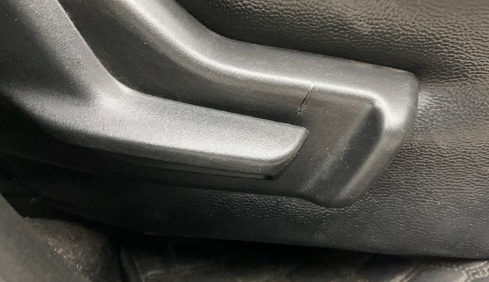 2018 Maruti Swift LXI, Petrol, Manual, 30,746 km, Driver Side Adjustment Panel