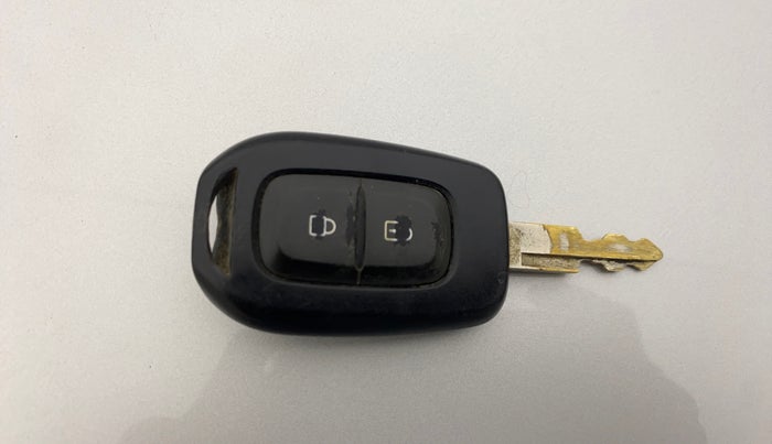 2019 Renault Kwid RXT 1.0 AMT (O), Petrol, Automatic, 33,831 km, Key Close Up