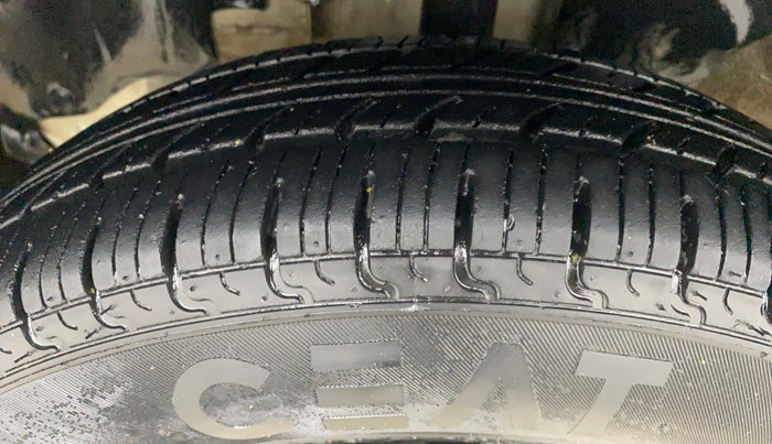 2019 Renault Kwid RXT 1.0 AMT (O), Petrol, Automatic, 33,831 km, Left Front Tyre Tread