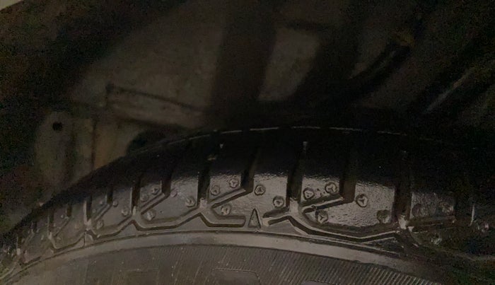 2017 Honda Amaze 1.2L I-VTEC S, Petrol, Manual, 57,359 km, Left Rear Tyre Tread