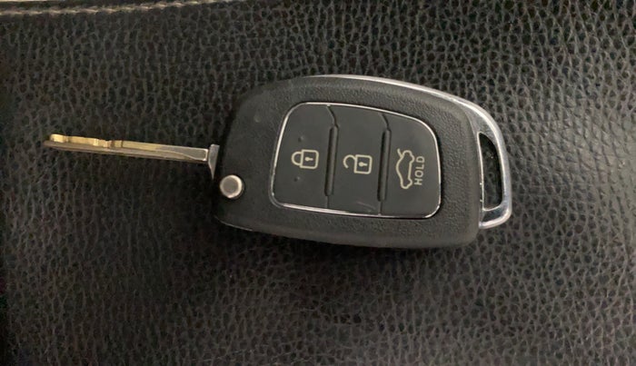 2013 Hyundai i20 MAGNA 1.2, Petrol, Manual, 78,973 km, Key Close Up