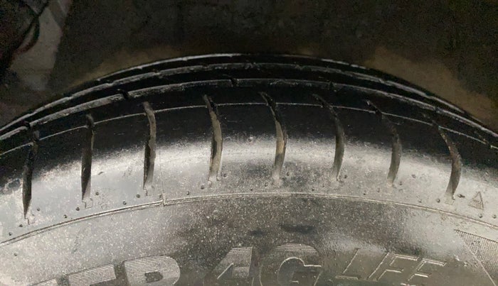 2013 Hyundai i20 MAGNA 1.2, Petrol, Manual, 78,973 km, Right Rear Tyre Tread