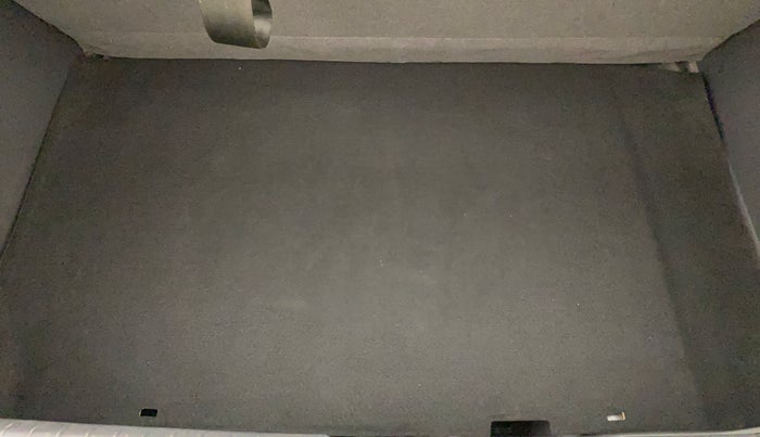 2022 Hyundai GRAND I10 NIOS SPORTZ 1.2 KAPPA VTVT, Petrol, Manual, 35,137 km, Boot Inside