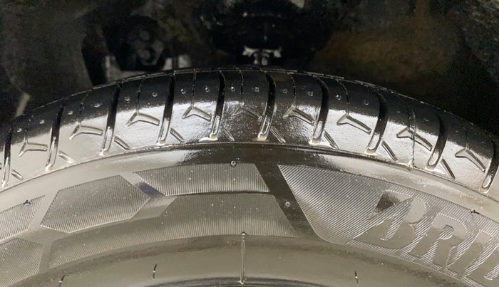 2022 Hyundai GRAND I10 NIOS SPORTZ 1.2 KAPPA VTVT, Petrol, Manual, 35,137 km, Left Front Tyre Tread