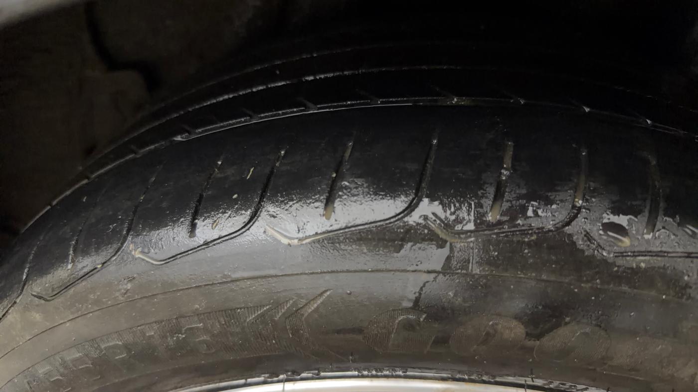 2025 Hyundai Verna SX 1.5 l MPI, Petrol, Manual, 30,747 km, Left Rear Tyre Tread