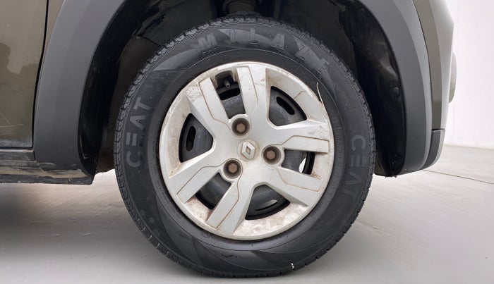 2017 Renault Kwid 1.0 RXT Opt, Petrol, Manual, 42,566 km, Right Front Wheel