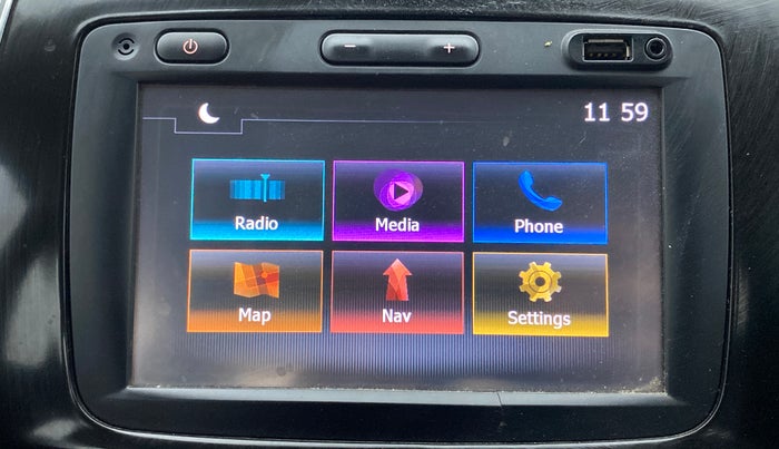 2017 Renault Kwid 1.0 RXT Opt, Petrol, Manual, 42,566 km, Touchscreen Infotainment System