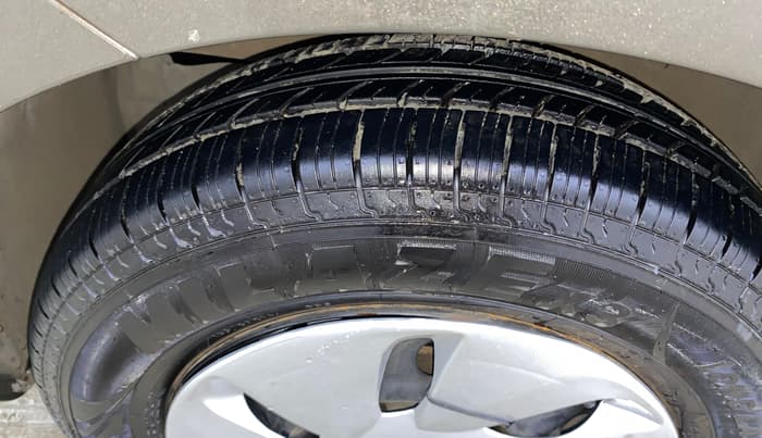 2021 Maruti Dzire VXI AMT, Petrol, Automatic, 72,600 km, Left Front Tyre Tread