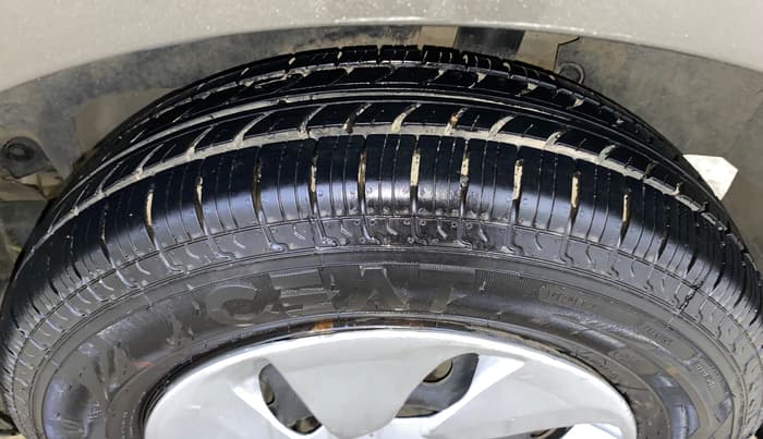 2021 Maruti Dzire VXI AMT, Petrol, Automatic, 72,600 km, Left Rear Tyre Tread