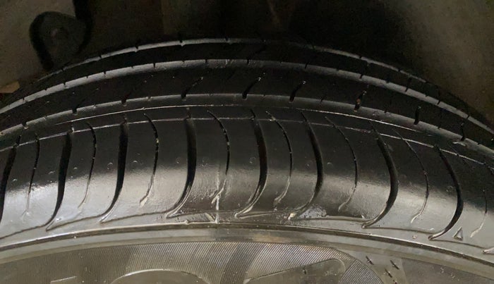 2022 KIA SELTOS HTK 1.5 PETROL, Petrol, Manual, 17,157 km, Right Rear Tyre Tread